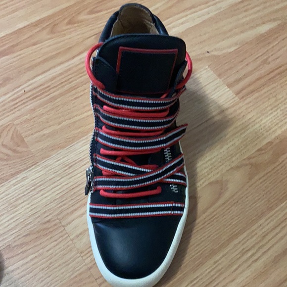 Authentic Giuseppe Size 41 pristine condition - Picture 3 of 6